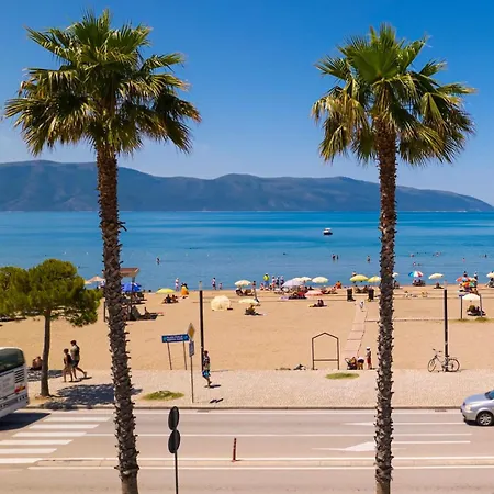 Seaside Stay-private Parking-prime Location Lägenhet Vlorë