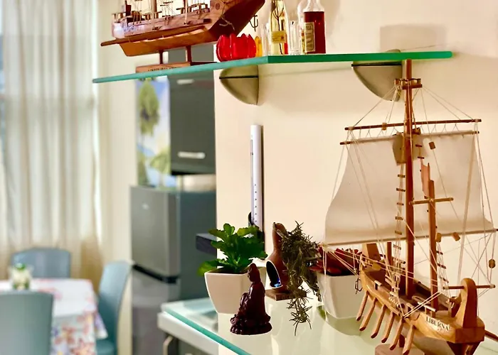 Apartment Seaside Stay-private Parking-prime Location *