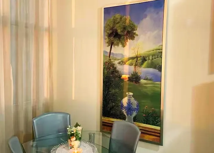 Apartment Seaside Stay-private Parking-prime Location *