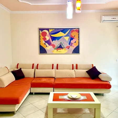 Seaside Stay-private Parking-prime Location Apartment *