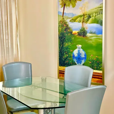 Apartment Seaside Stay-private Parking-prime Location Vlore