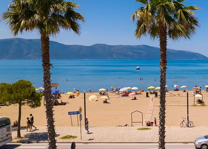 Seaside Stay-private Parking-prime Location Appartement Vlorë